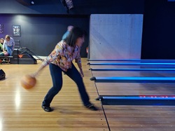 mini_animation-bowling-6926b2bace6f4.jpg